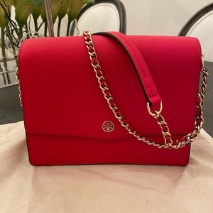 100% authentic Tory Burch Robinson Convertible Shoulder Bag